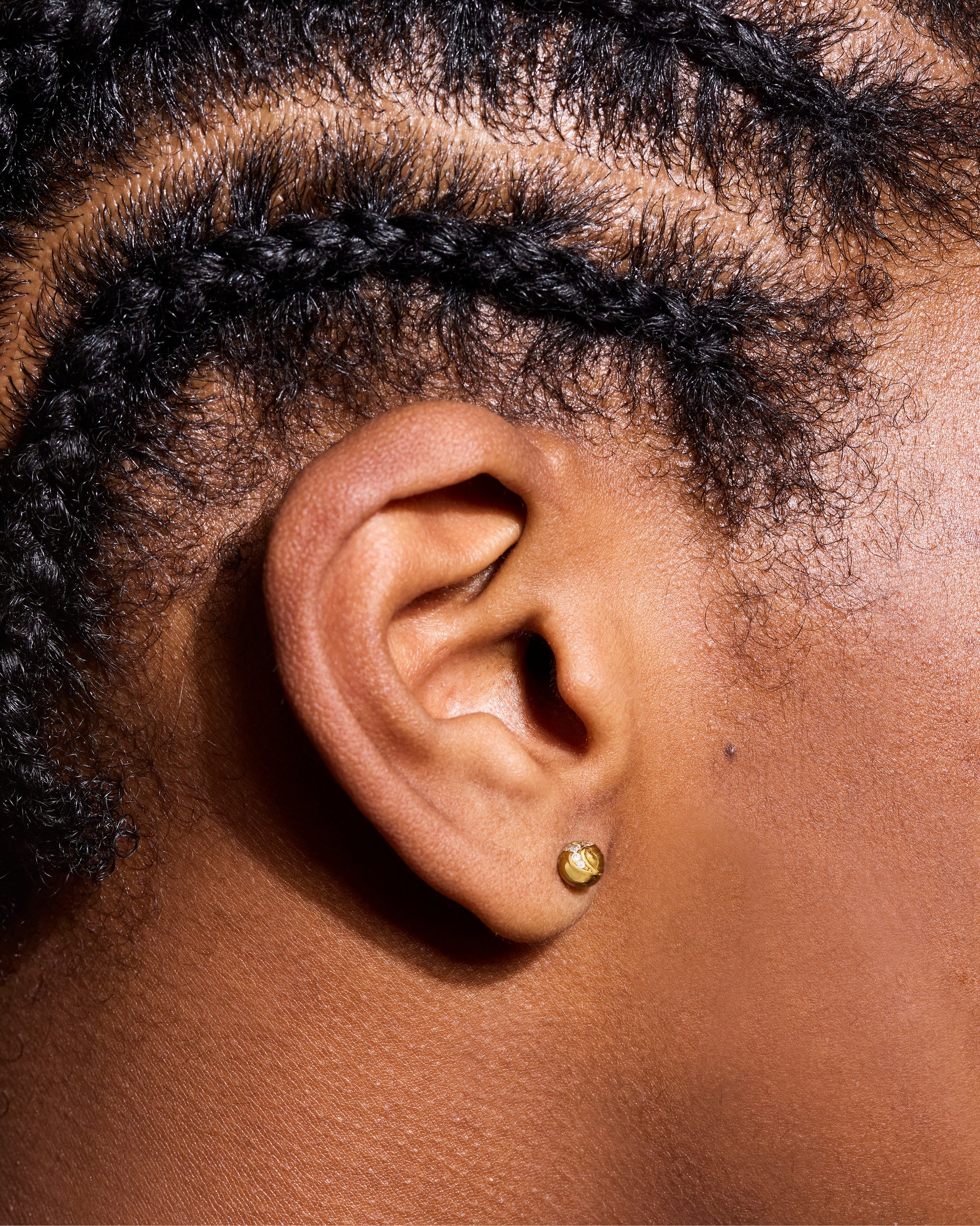 Dragon Ball Ear Stud Gold