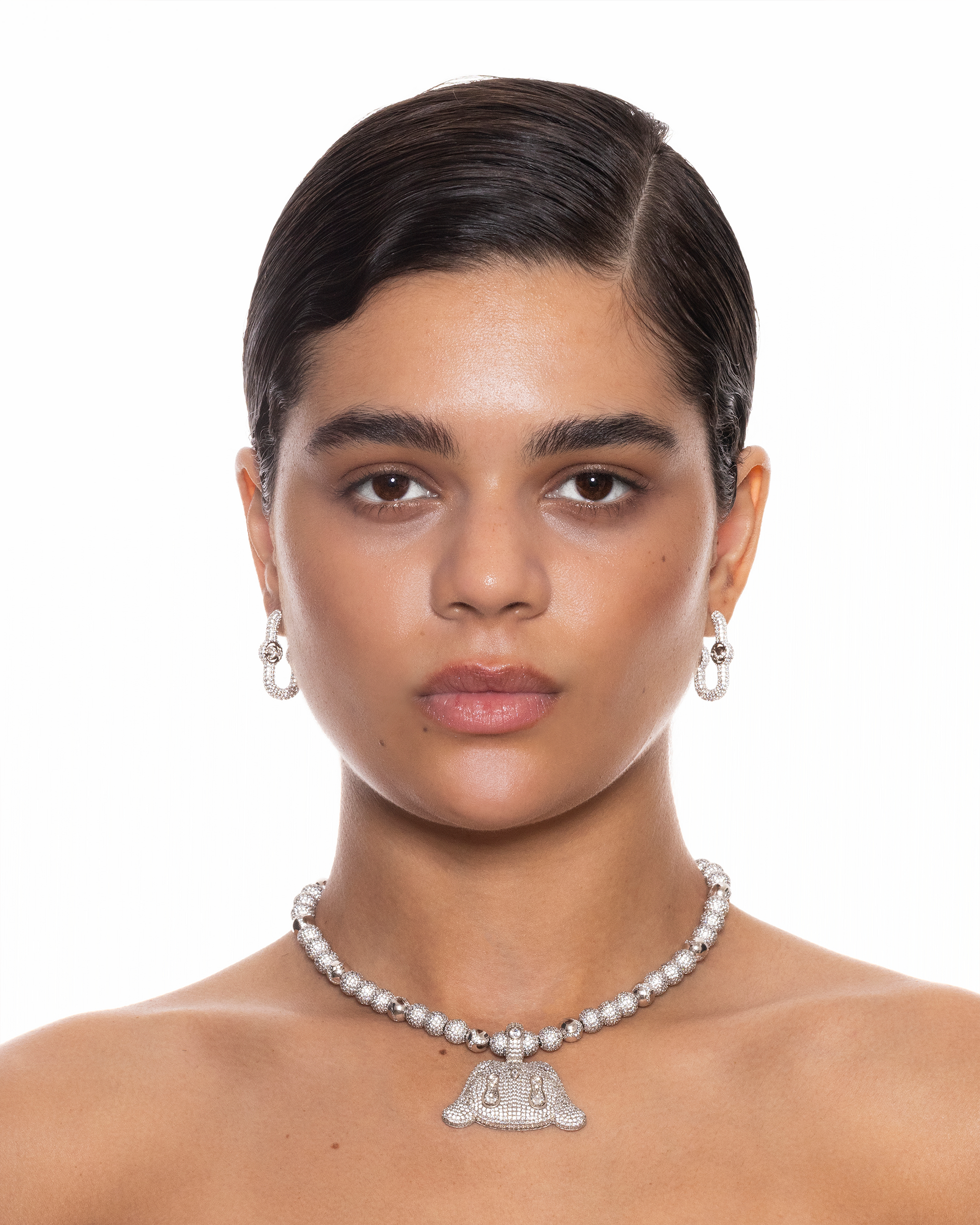 Drip_Dragon_Necklace_wihite_Small_model_2