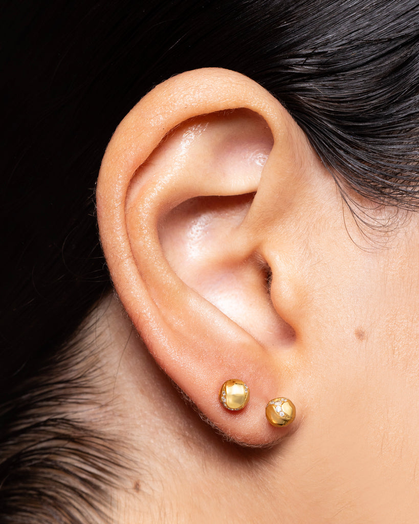 Dragon Ball Ear Stud Gold
