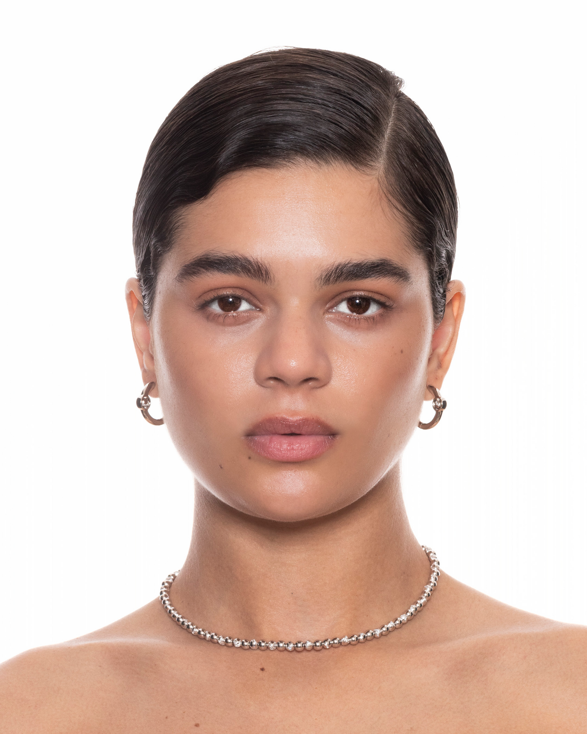 
Silver_Dragon_Necklace_small_model__1
